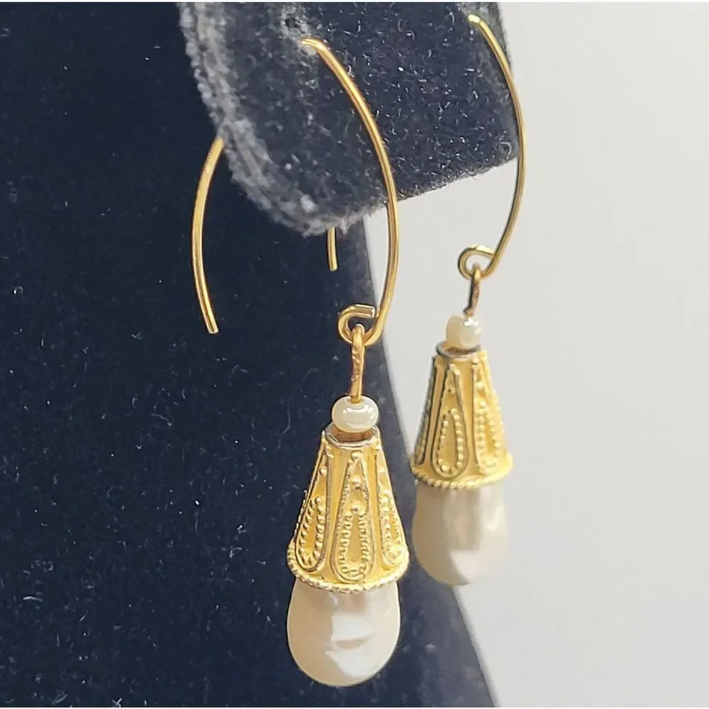 Teardrop Baroque Pearl Dangle Drop Earrings 2in